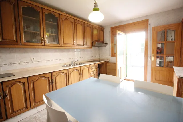 EXCELENTE CASA EN EL CENTRO DE BAZA!!!! — 6