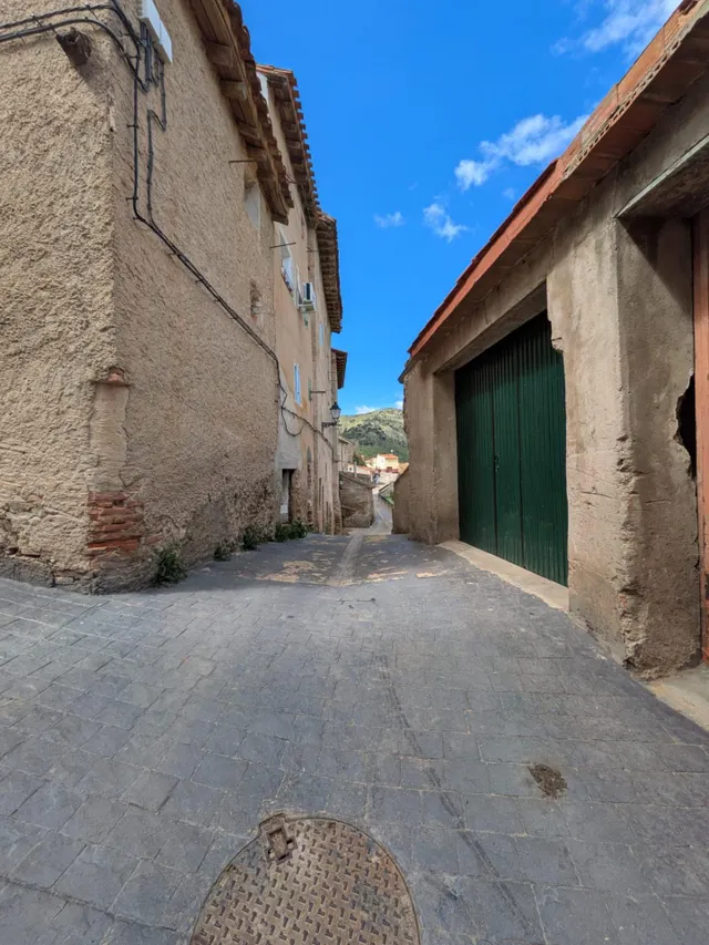 CASA DE 316m2 construidos en el bonito pueblo de Moros, proximo a Calatayud — 42