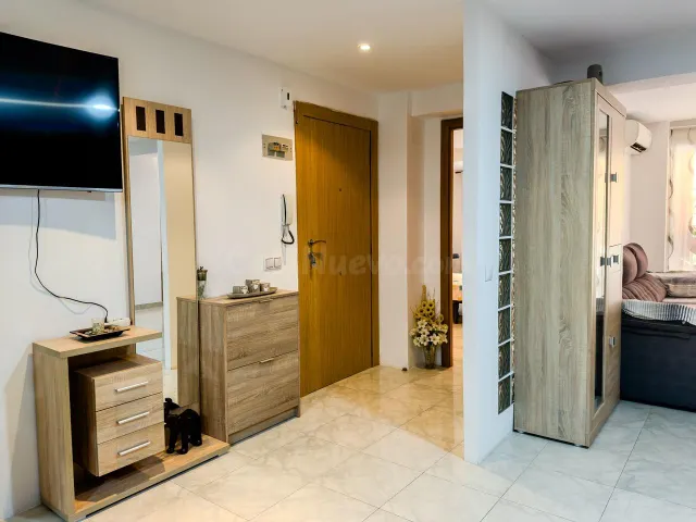 EXCELENTE PISO EN CANALS LISTO PARA ENTRAR A VIVIR - foto 3