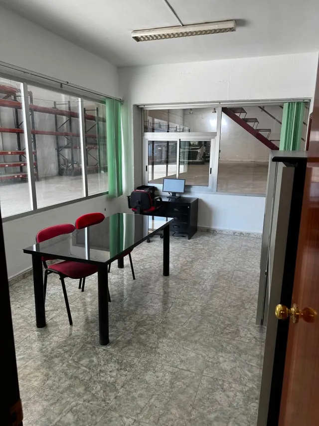 NAVE INDUSTRIAL EN REUS — 25