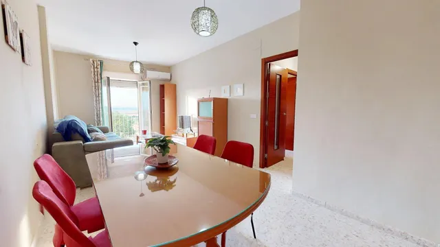 Amplio y Luminoso Piso en La Carlota con plaza de garaje y trastero  - Oportunidad Única por 125.000 € — 9
