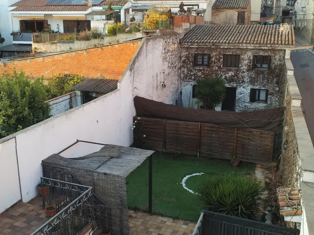 Encantadora finca cantonera al centre de Sentmenat — 13