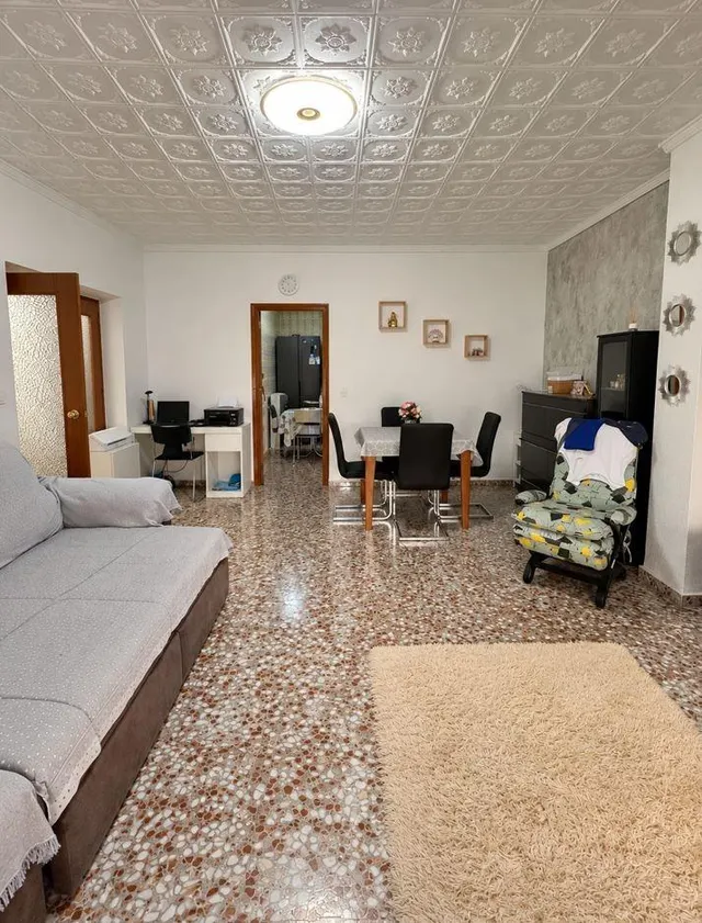 Casa independiente en esquina con garaje y solárium en Alham - foto 3