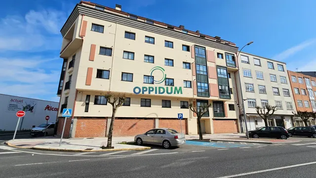 Local comercial 2233m² en venta - Feal-Xuvia