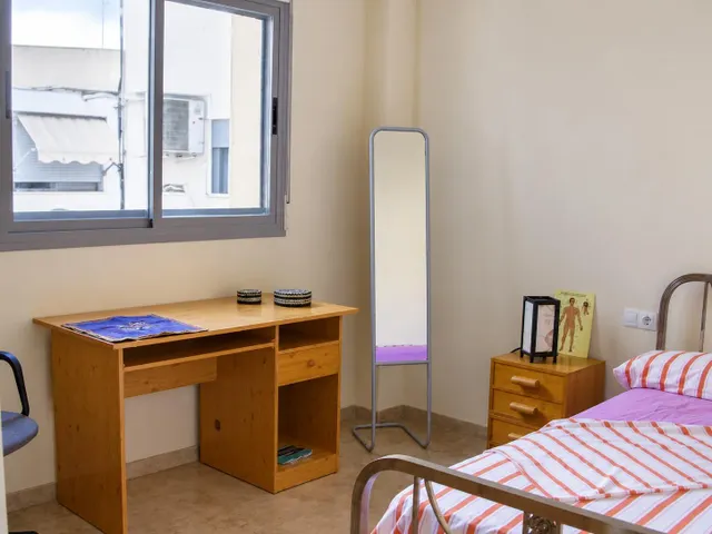 AMPLIO PISO DE 3 habitaciones, GARAJE Y PISCINA EN AYORA! — 8