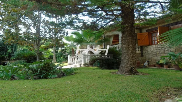 Sensacional villa en urbanización Santa Bárbara. / HH Asesores inmobiliarios. — 16