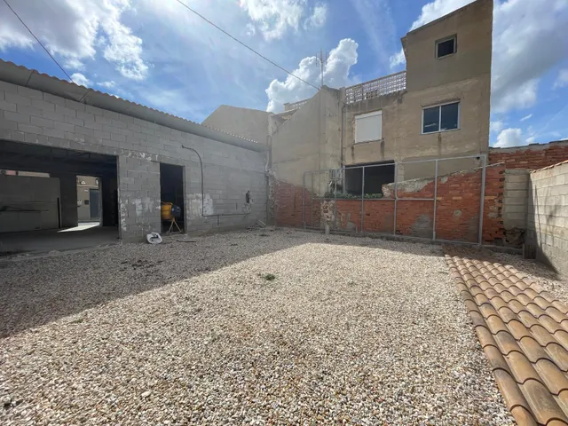 Casa para reformar con amplio jardín en Benijófar — 7