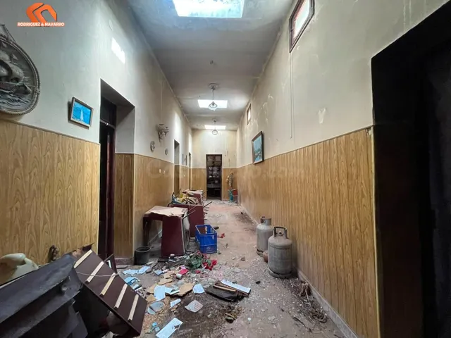 Gran parcela con vivienda para reformar - foto 2