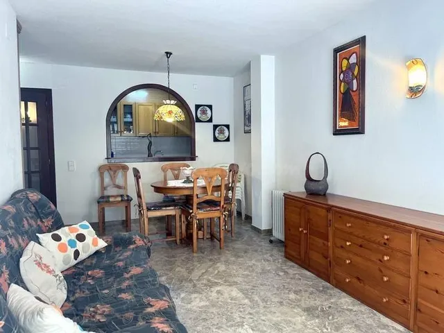 Piso en venta en Calle del Vendrell, 4 - foto 3