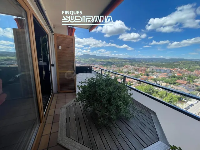 EN VENTA FANTÁSTICO ÁTICO CON VISTAS PANORÁMICAS A IGUALADA. - foto 5