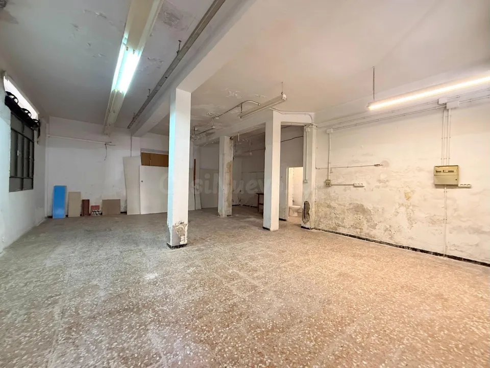 ESTUPENDO LOCAL COMERCIAL IDEAL PARA CONVERTIR A VIVIENDA