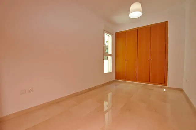 Espacioso apartamento de 3 dormitorios con vistas al mar en Jávea — 15