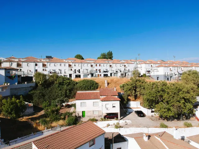 Casa con parcela en Setenil de las Bodegas, cerca del casco histórico — 8