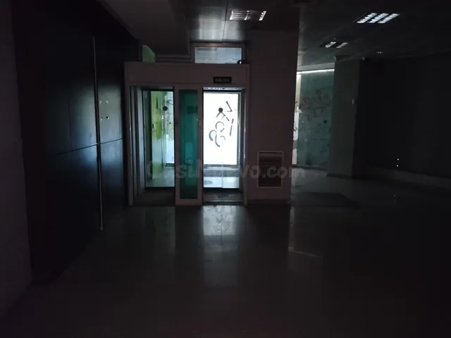 SE ALQUILA LOCAL COMERCIAL CALLE CONGOSTO. - foto 4