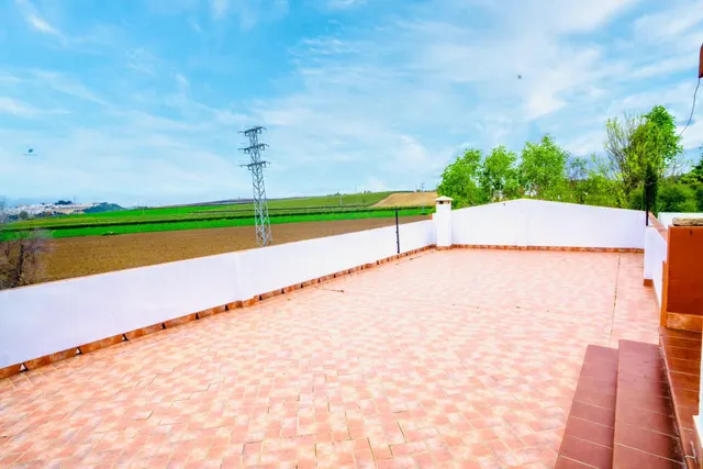 VENTA CASA CON TERRENO, PISICINA Y RESTAURANTE. — 22