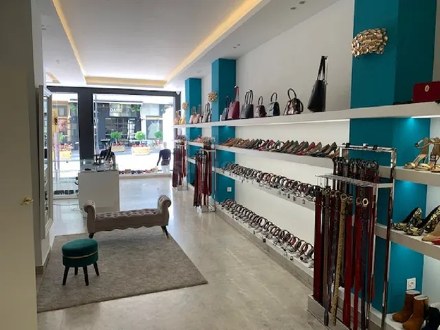 Local comercial 243m² en venta - Marbella - foto 3