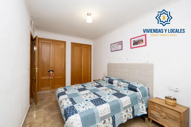 Piso de dos dormitorios en Sanders, en urbanización privada con piscina, pistas de padel, plaza de garaje y trastero — 12
