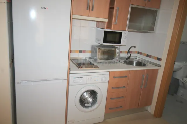 550 euros, apartamento  en el centro de Armilla, amueblado. — 5