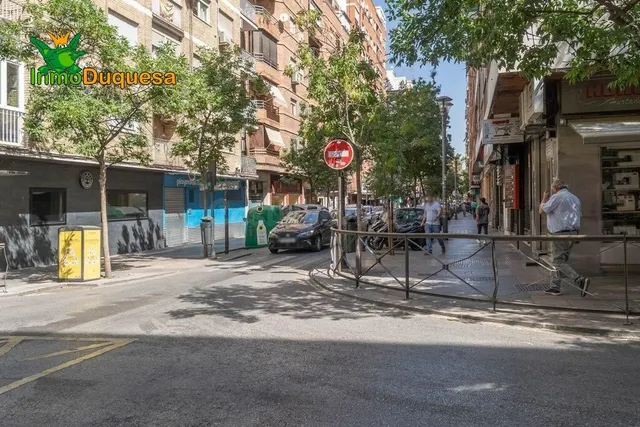 3 PLAZAS DE APARCAMIENTO juntas en Pedro Antonio de Alarcón. — 26