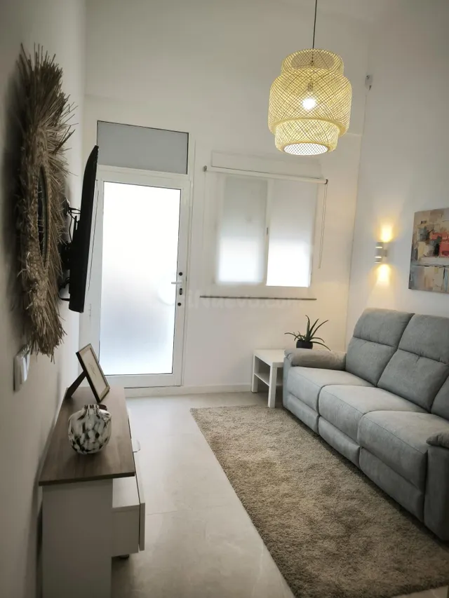 FANTASTICO PISO EN VENTA EN EL BARRIO DE LOS ANGELES — 2
