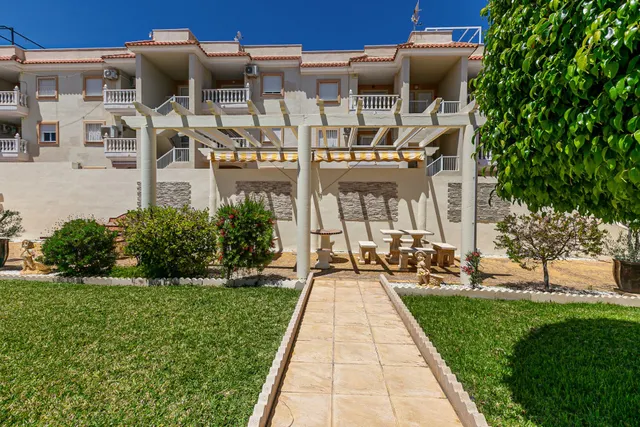 Casa 2 habitaciones 80m² en venta - La Zenia — 45