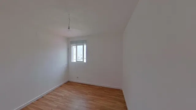 Venta de Vivienda en Marbella, Málaga. Activo Inmobiliario Sin Posesión / Alquilado / No se Puede Visitar ni Financiar. — 6