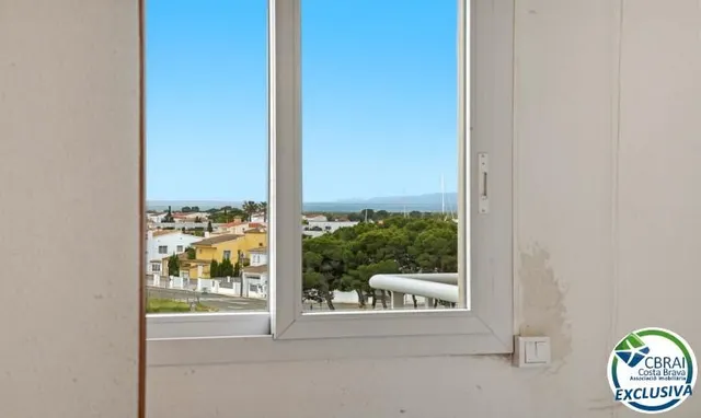 Ático de 61 m2, con 60 m2 de terraza-solarium, LICENCIA TURISTI. — 9