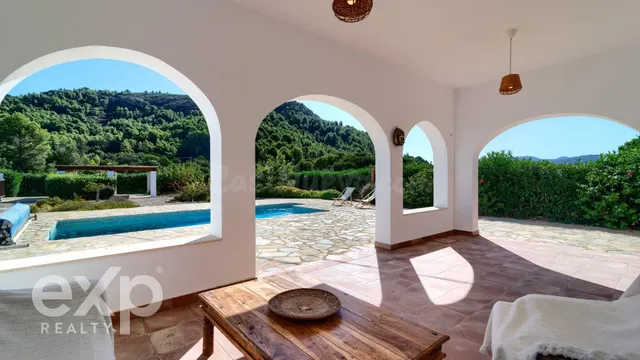 Casa mediterránea con carácter propio en Murla — 3