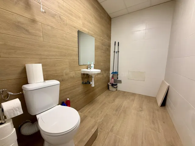 LOCAL COMERCIAL DE 120M2 EN POBLE SEC – IGUALADA LISTO PARA  - foto 5