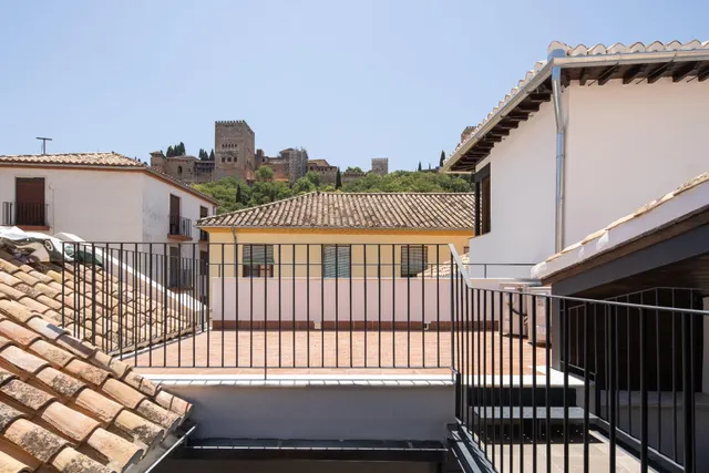 Horno de vidrio, monte de piedad 7 y 9 a — 42