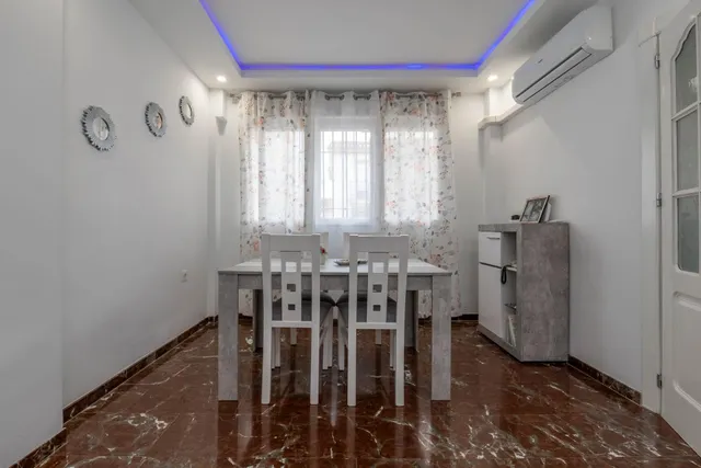 Encantadora Casa Reformada en Ogijares con Vistas y Espacios para Disfrutar — 6
