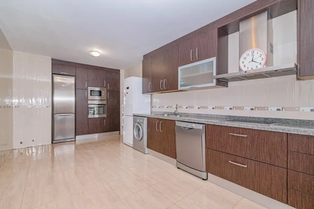 Chalet en venta en la mejor zona de ATARFE — 15