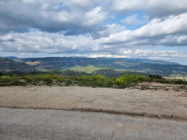 Parcela de 400 m2 para casa a 3 vientos. Vistas increibes y  - foto 3