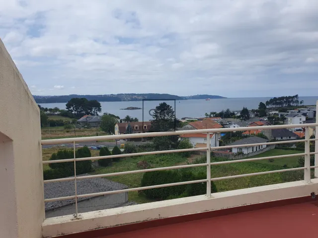 Pareado con vistas al mar en Miño — 36