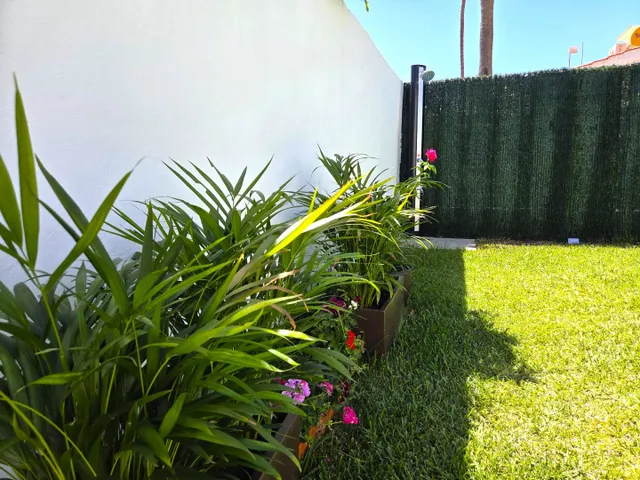 En alquiler estupendo bungalow con amplio jardin y mucha luminosidad — 31