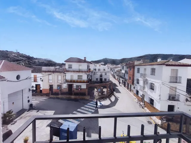 Gran casa de Pueblo de tres Plantas +Terraza 360º