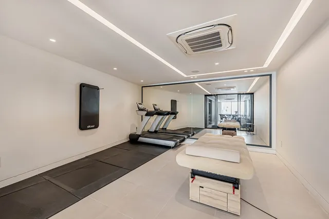 Chalet 4 habitaciones 553m² en venta - Marbella — 28