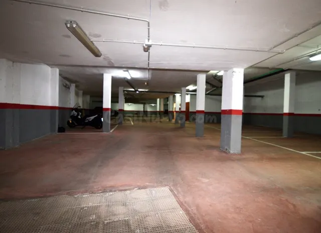 Urbis te ofrece una plaza de parking en Candelario, Salamanc - foto 5