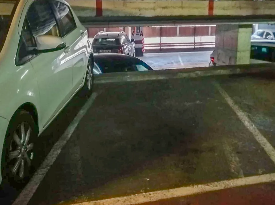 Amplia plaza de parking en Barcelona zona Dreta de l´Eixample