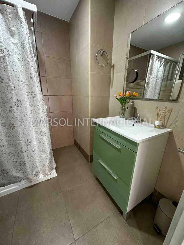 VIVIENDA DE 4 DORMITORIOS EN EL CENTRO DE ORIHUELA — 16