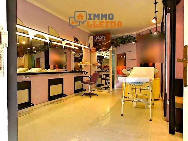 OPORTUNIDAD Local comercial en Balaguer — 18