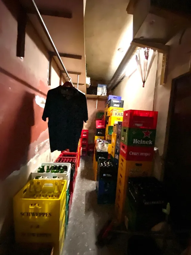 Negocio de hostelería en primera línea — 23