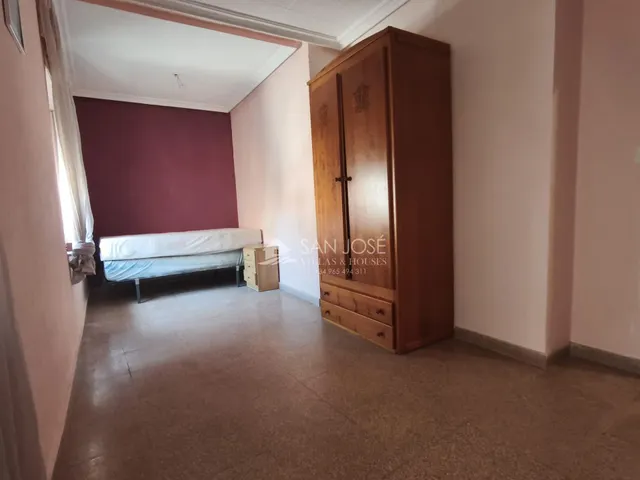 VENTA DE CASA EN ASPE, ZONA CENTRO — 23