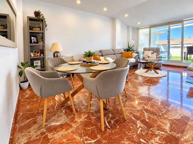 ESPECTACULAR ÁTICO DE 4 habitaciones CON AMPLIA TERRAZA, ASC