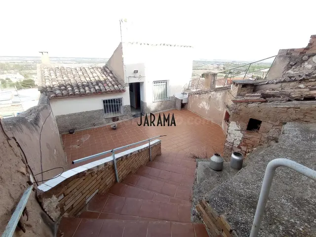 Bonita casa con Terraza en Malon - foto 3