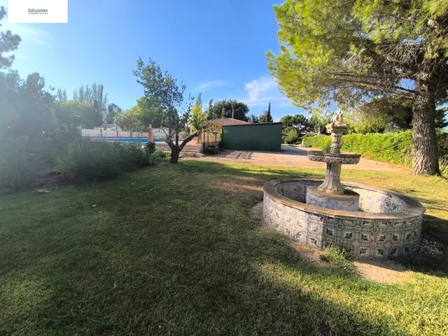 Exclusivo Chalet Seminuevo en RIACHUELOS con Amplias Instalaciones de Lujo — 15