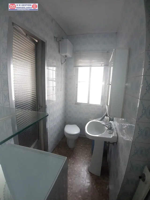 CASA EN ESQUINA EN ZONA PROXIMA A MERCADONA Y ZONA CENTRO — 15