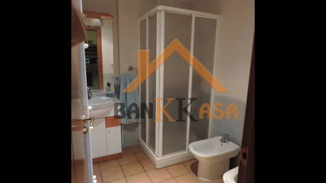 SE VENDE VIVIENDA SOBRE LOCAL EN SANTA MARÍA DEL ÁGUILA — 8