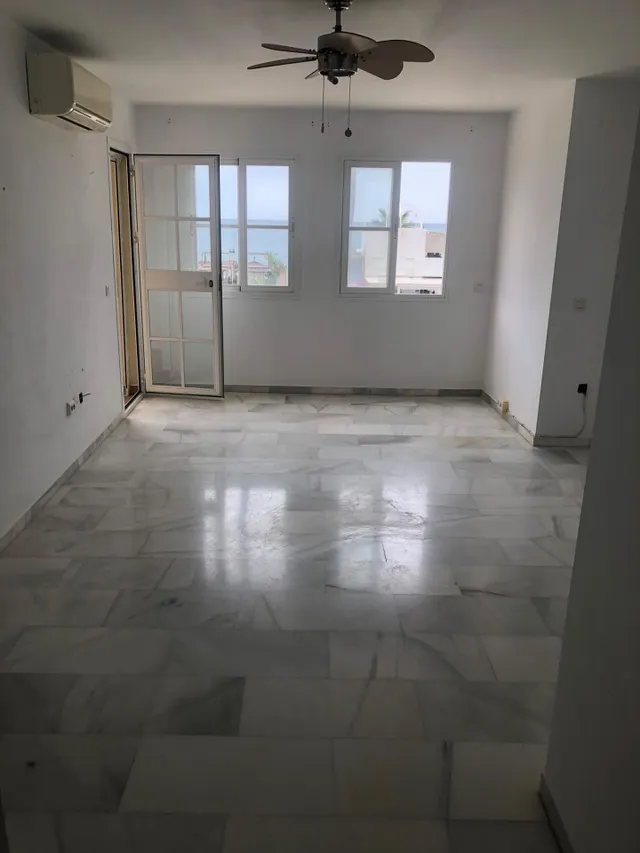Piso en Torremolinos en primera linea de playa — 7