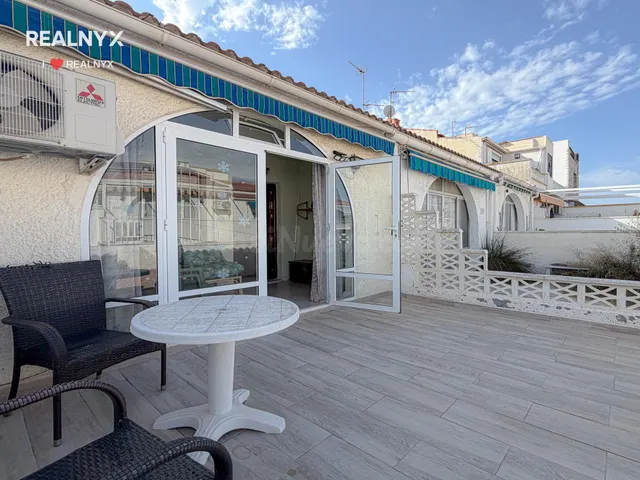 Oportunidad! Encantador Bungalow con excelente diseño + 2 Amplias terrazas para disfrutar (Sin Gastos de Comunidad) — 3